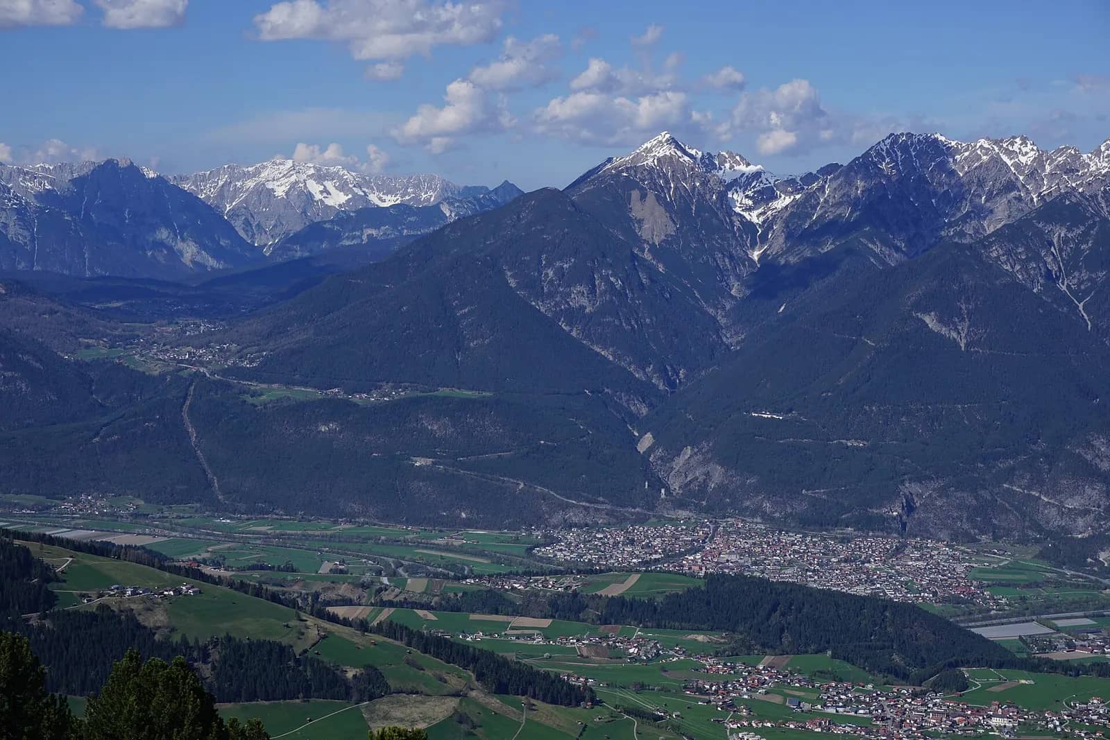Blick auf Zirl in Tirol